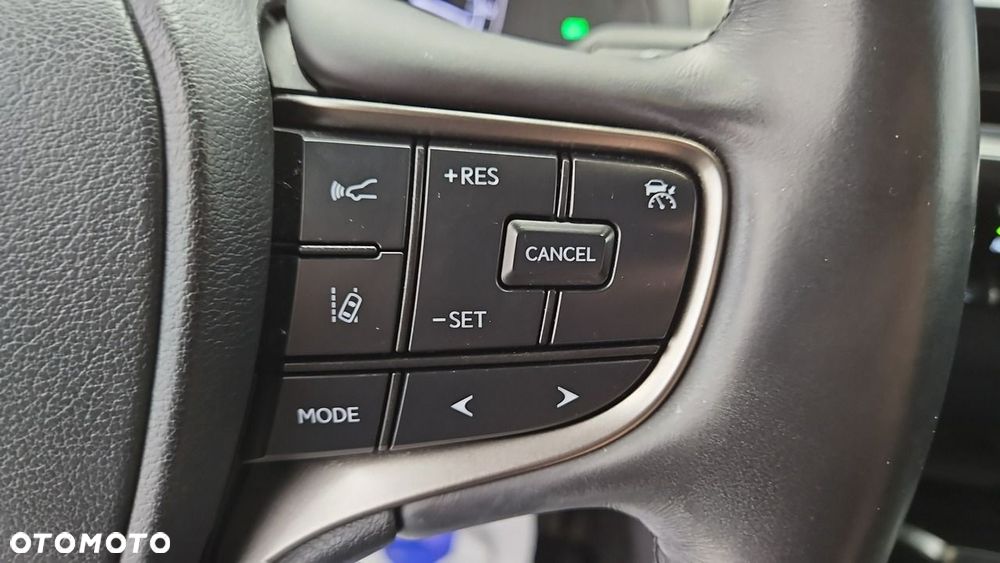Lexus UX 250h GPF F Sport Design 2WD - 14