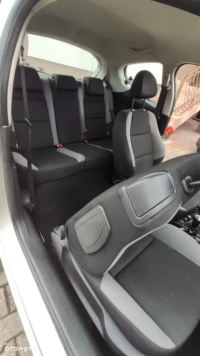 Peugeot 207 - 7
