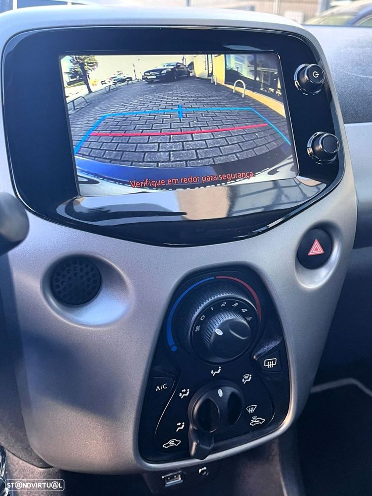 Toyota Aygo 1.0 X-Play+AC+X-Touch - 9