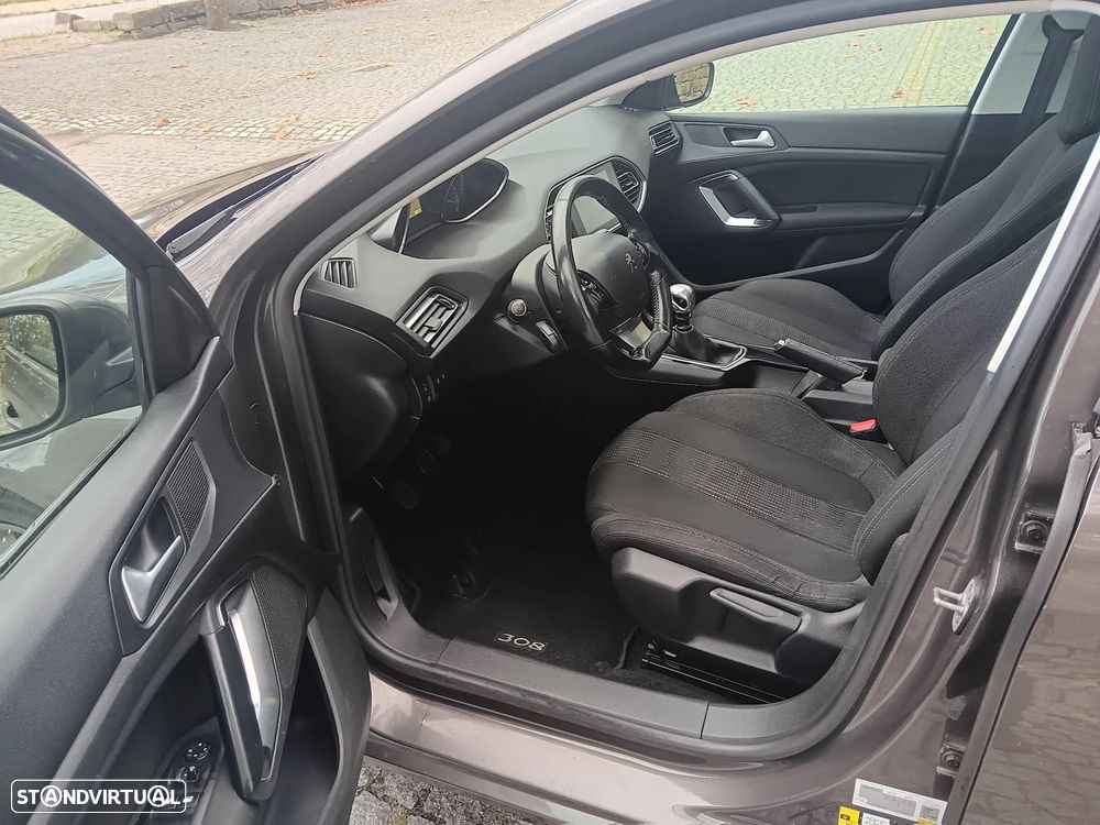 Peugeot 308 SW BlueHDi 120 Stop & Start Allure - 11