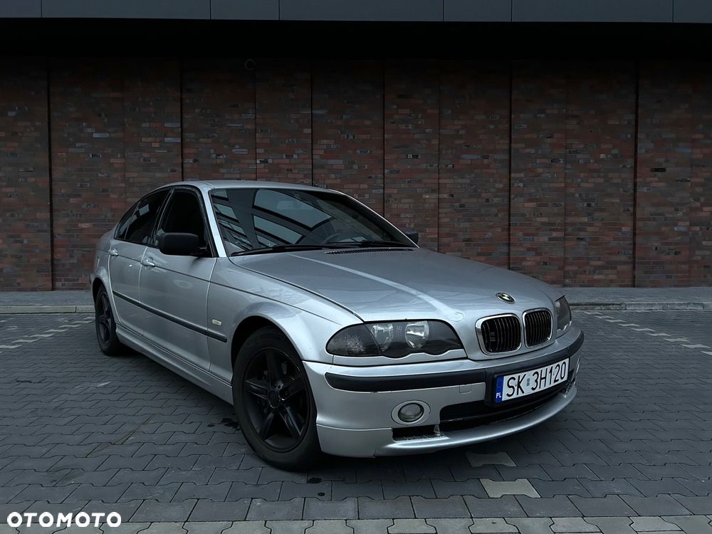 BMW Seria 3 320i - 10