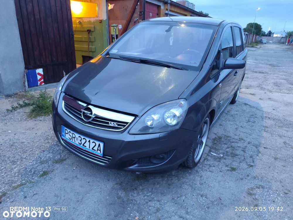 Opel Zafira - 2