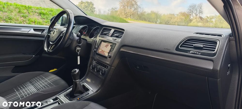 Volkswagen Golf 2.0 BlueTDI Highline - 10