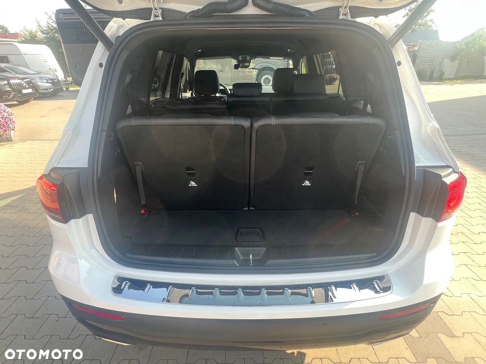 Mercedes-Benz GLB - 11