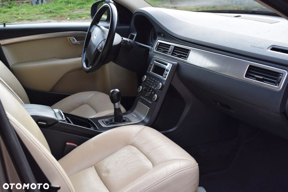 Volvo V70 - 3