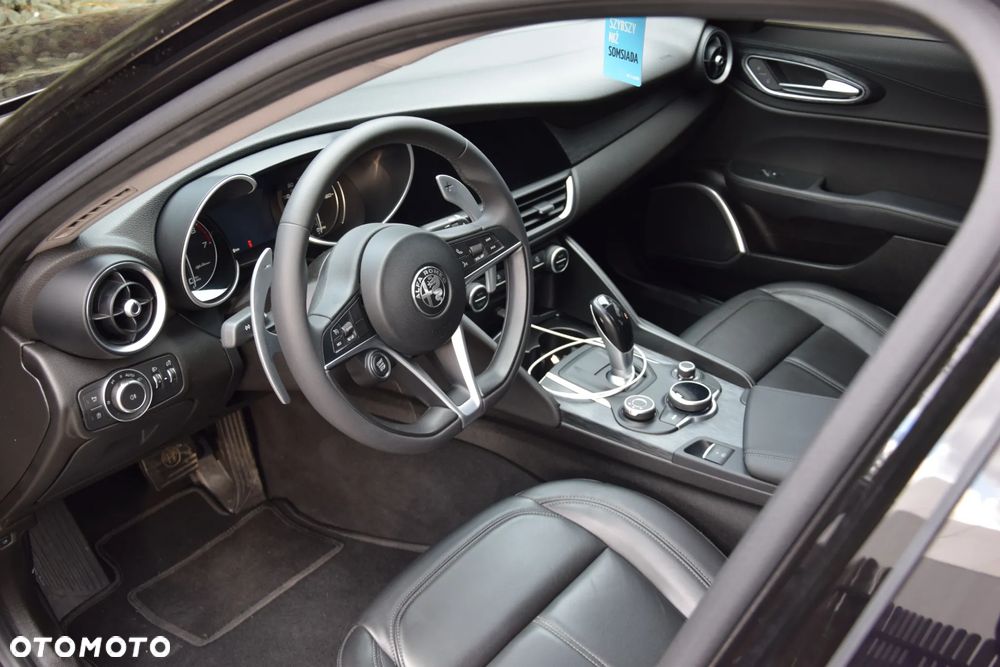 Alfa Romeo Giulia 2.0 Turbo 16V AT8 Veloce - 7