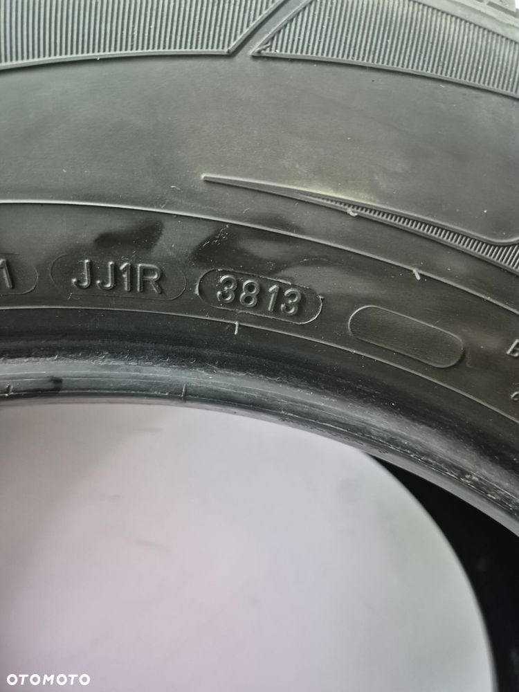 Opony zimowe 235 65 17 Dunlop SP Winter Sport 3D - 7