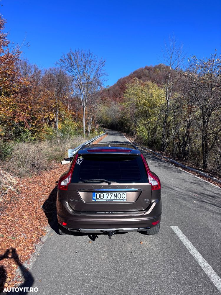 Volvo XC 60 D5 AWD Summum - 5