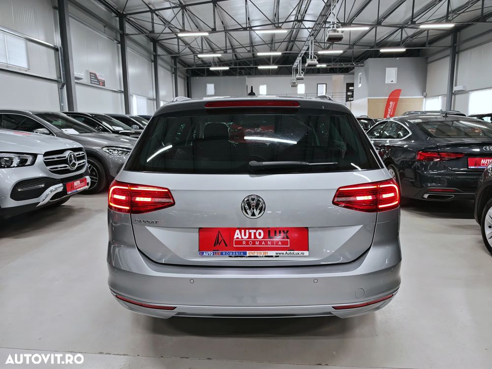 Volkswagen Passat 1.6 TDI SCR DSG Comfortline - 34