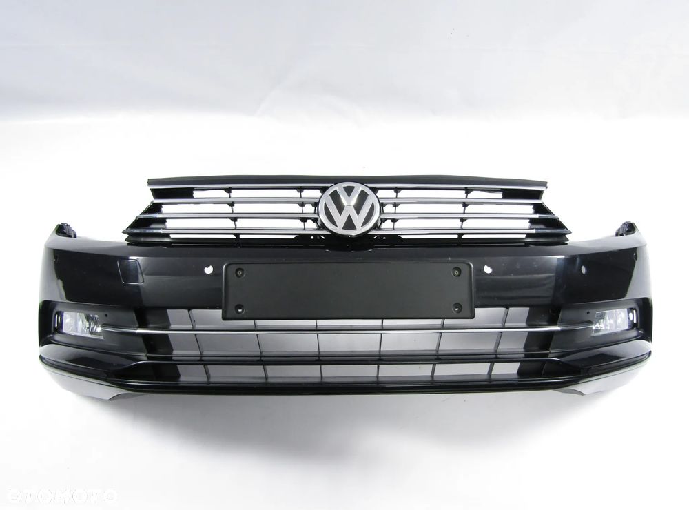 Zderzak przedni VW Passat B8 14 - 19 Pdc-4  Lakier LC9X - 4