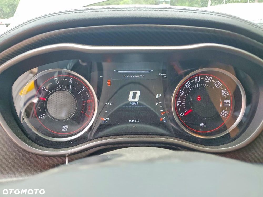 Dodge Challenger 6.4 Scat Pack - 9