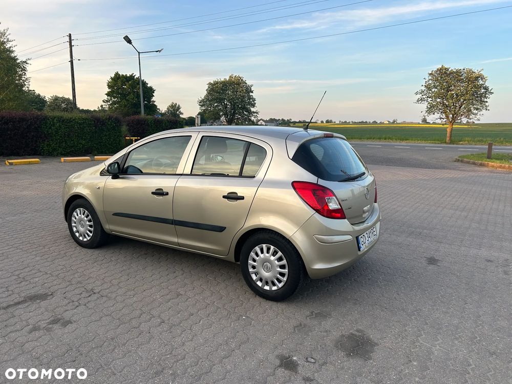 Opel Corsa 1.0 12V Essentia - 5