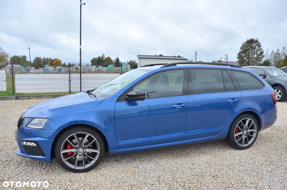 Skoda Octavia Combi 2.0 TDI DSG RS - 5
