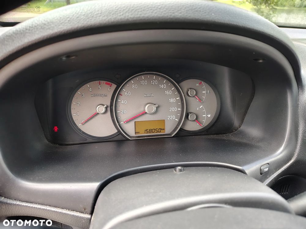 Kia Carens 2.0 CRDi Tour - 9