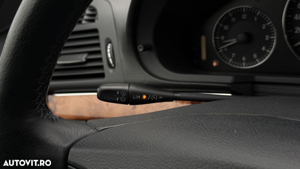 Mercedes-Benz E - 16