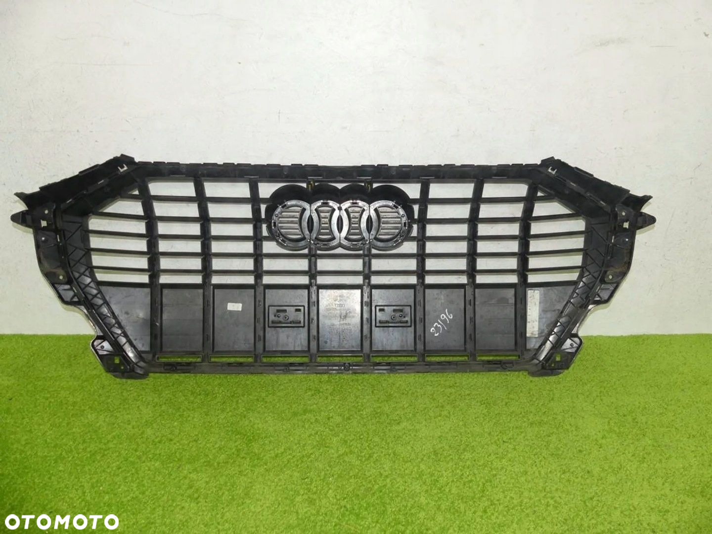 Grill Atrapa Audi Q3 2 II 83A 18-21 S-Line Black ORYGINAŁ - 3