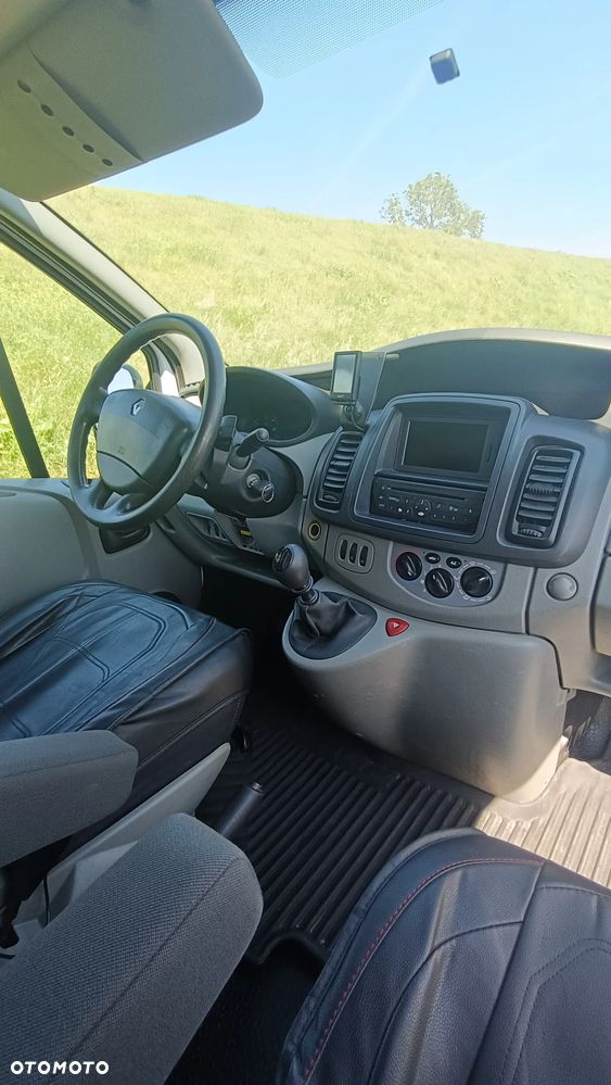 Renault Trafic - 10