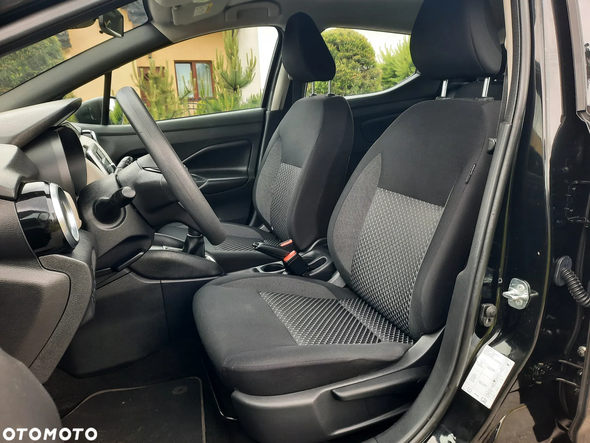 Nissan Micra 1.0 IG-T Visia Plus - 17