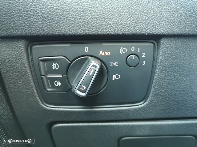 VW Passat Variant 2.0 TDi DSG (BlueMotion ) Comfortline - 17