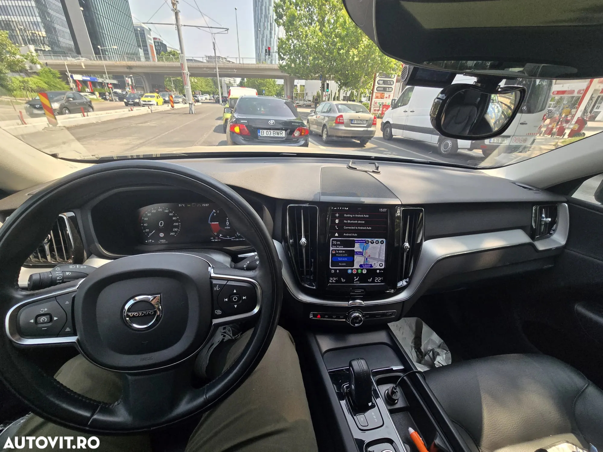 Volvo XC 60 T8 Twin Engine AWD Momentum Pro - 5
