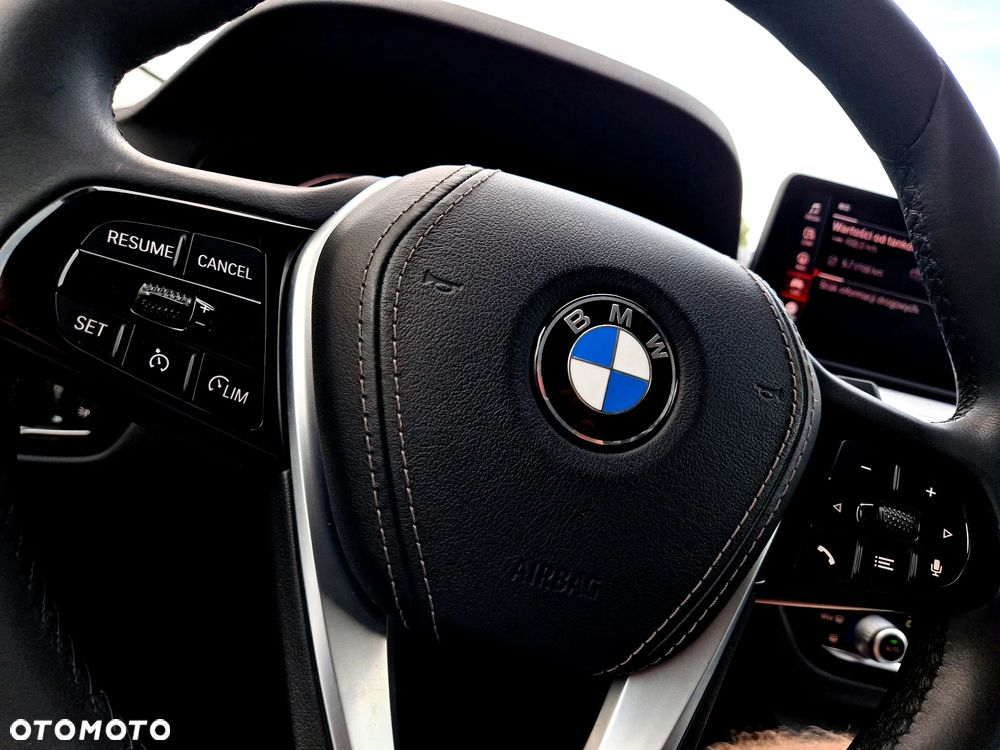 BMW Seria 5 520d Touring - 25