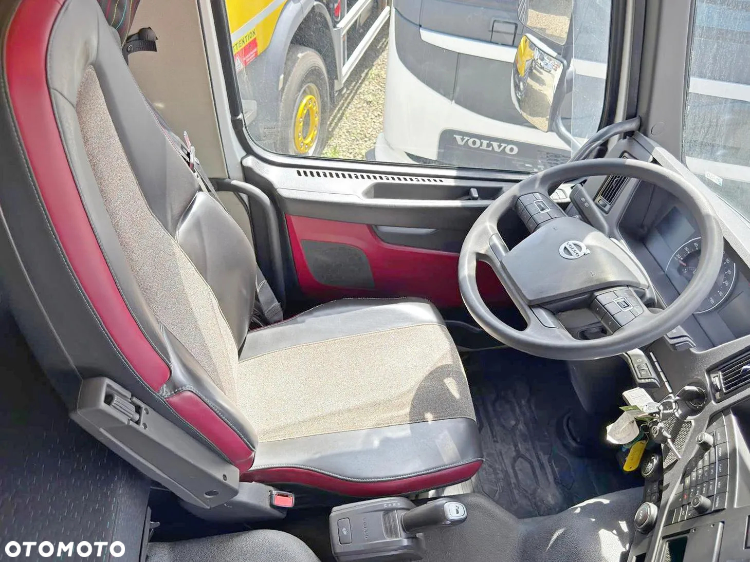 Volvo FMX 460 Skrzynia 6,60 m * HIAB X - HIPRO 302 EP - 5 + PILOT / 8x4 - 10