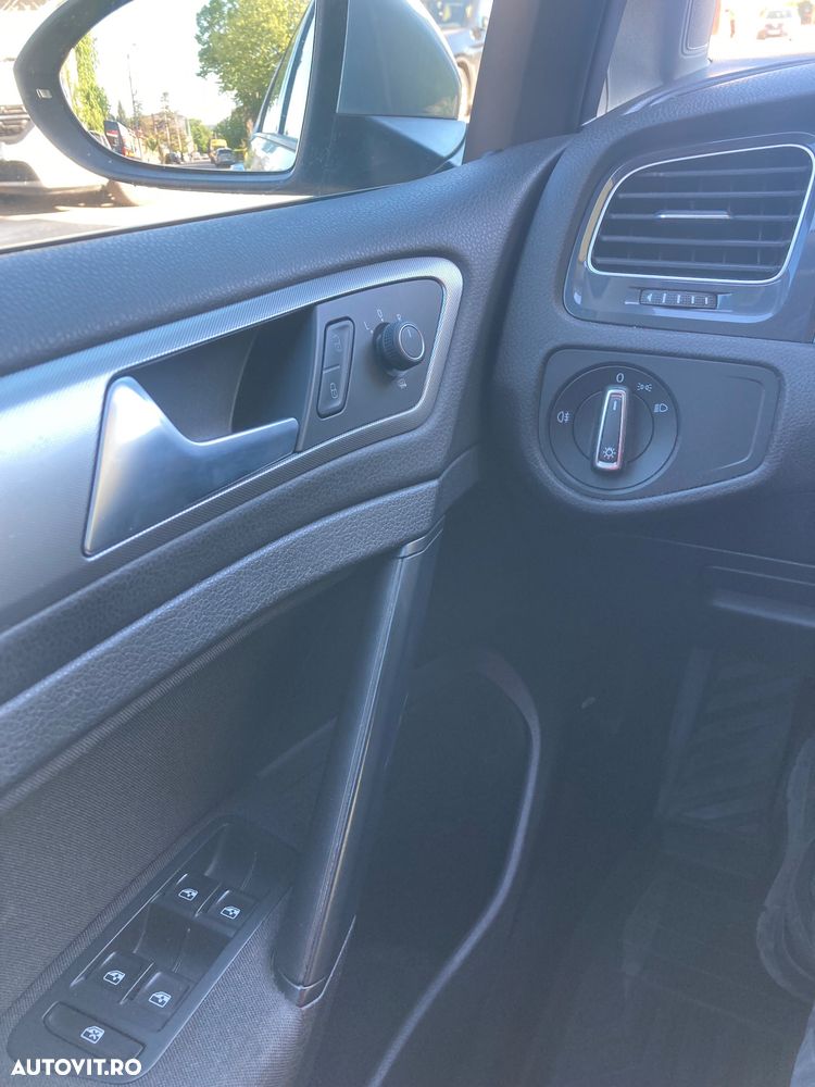 Volkswagen Golf 1.6 TDI SCR Comfortline - 11