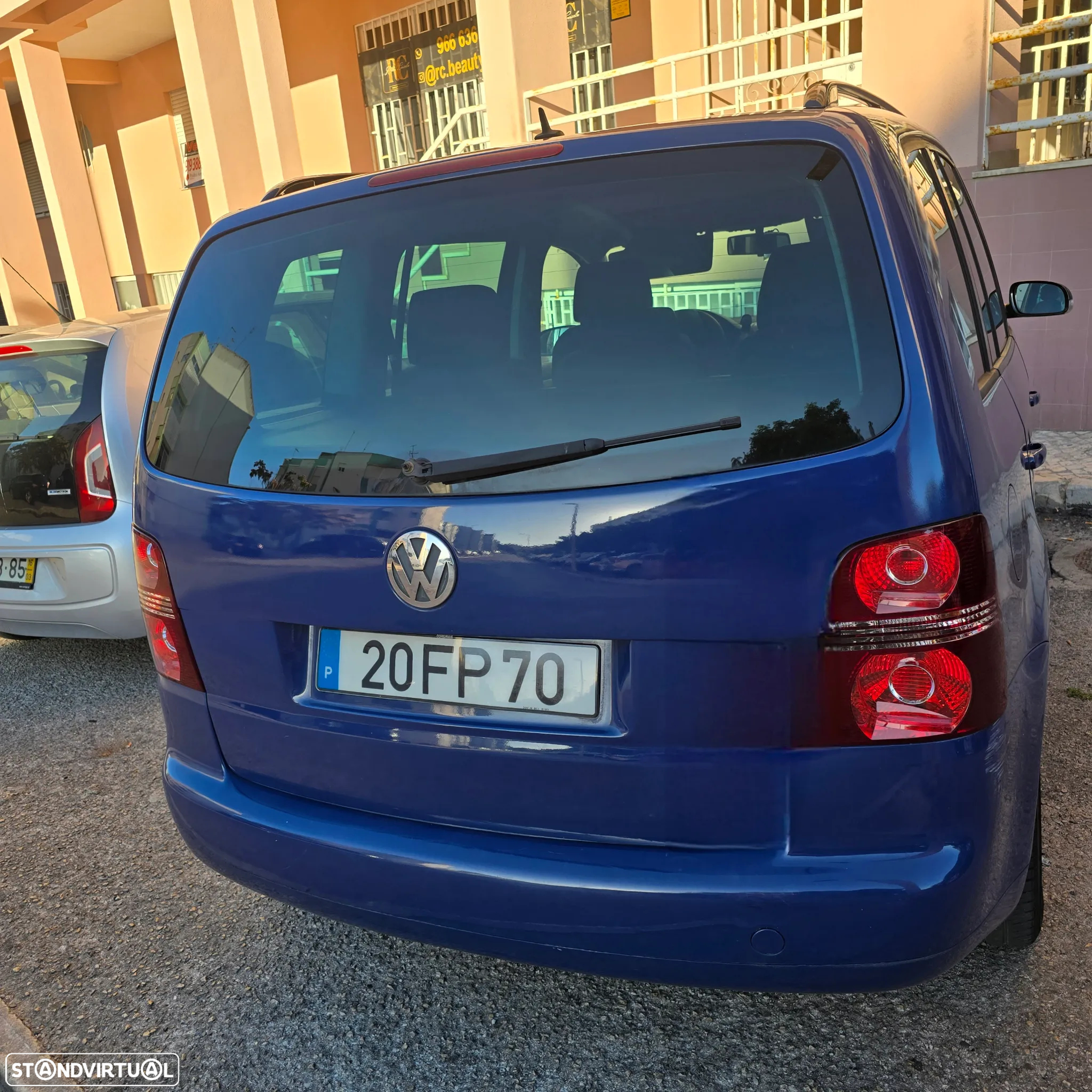 VW Touran 1.9 TDi Basis 5L - 8