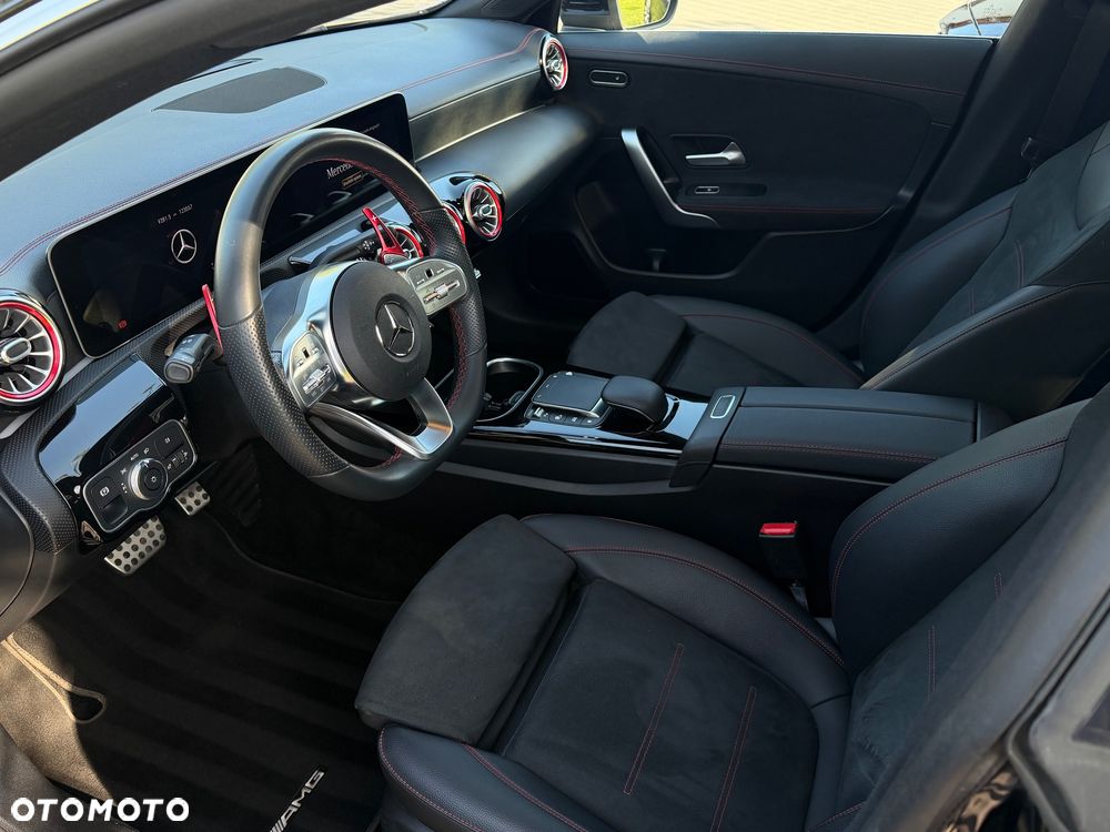 Mercedes-Benz CLA 220 d AMG Line 8G-DCT - 15