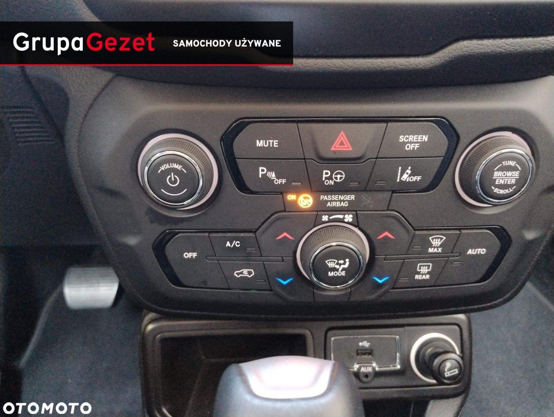 Jeep Renegade - 14