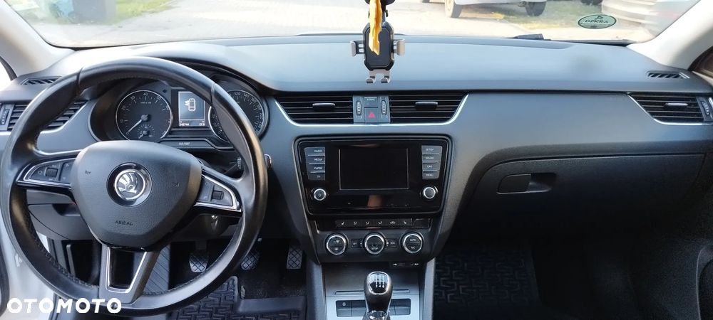 Skoda Octavia 1.4 TSI Ambition - 5
