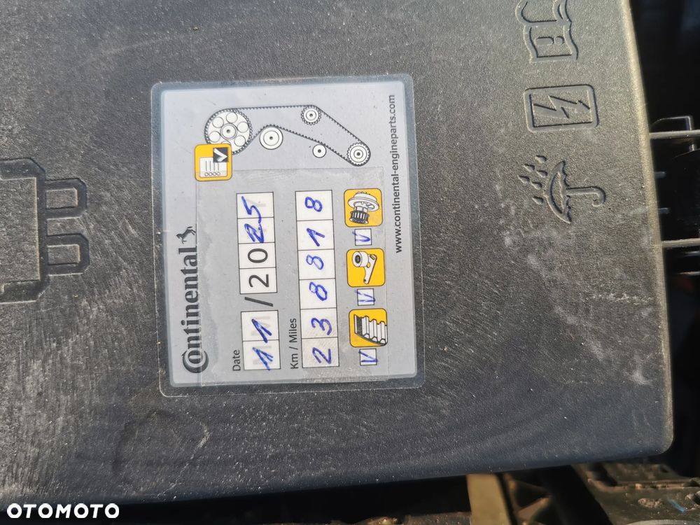 Volkswagen Golf - 38