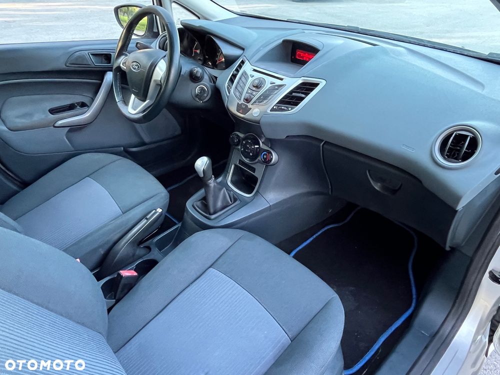 Ford Fiesta - 11