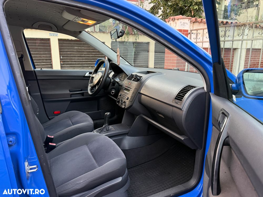 Volkswagen Polo 1.2 Attractive - 6