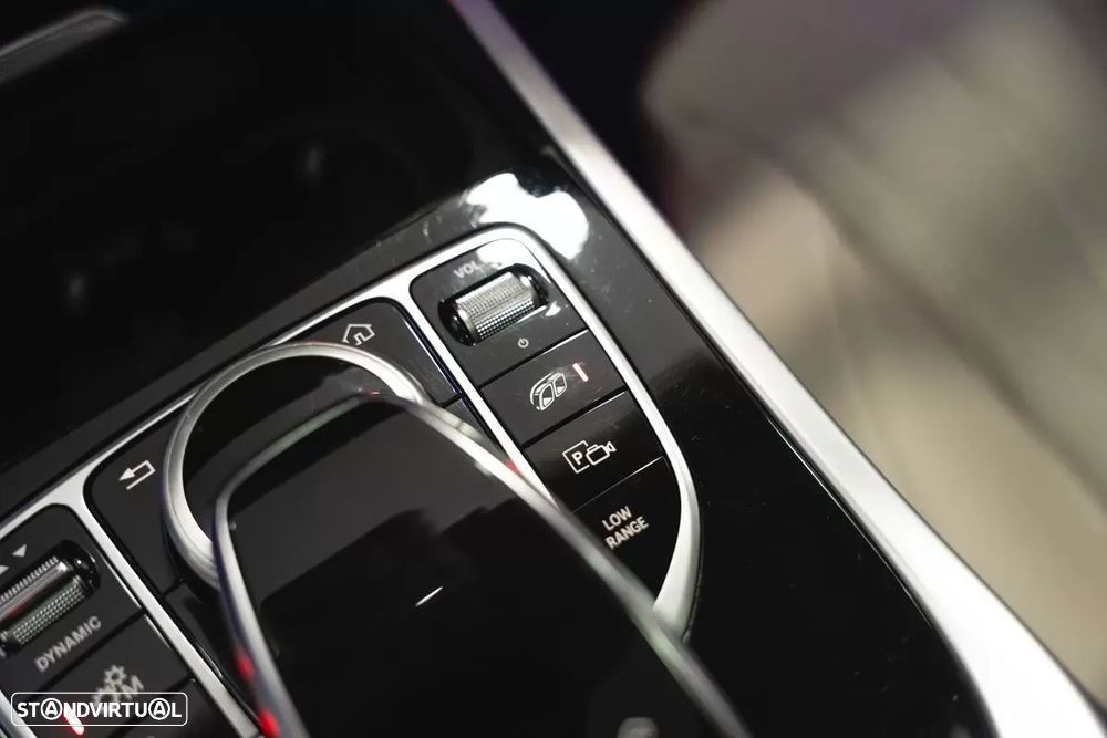 Mercedes-Benz G 63 AMG Speedshift 9G-TRONIC - 27