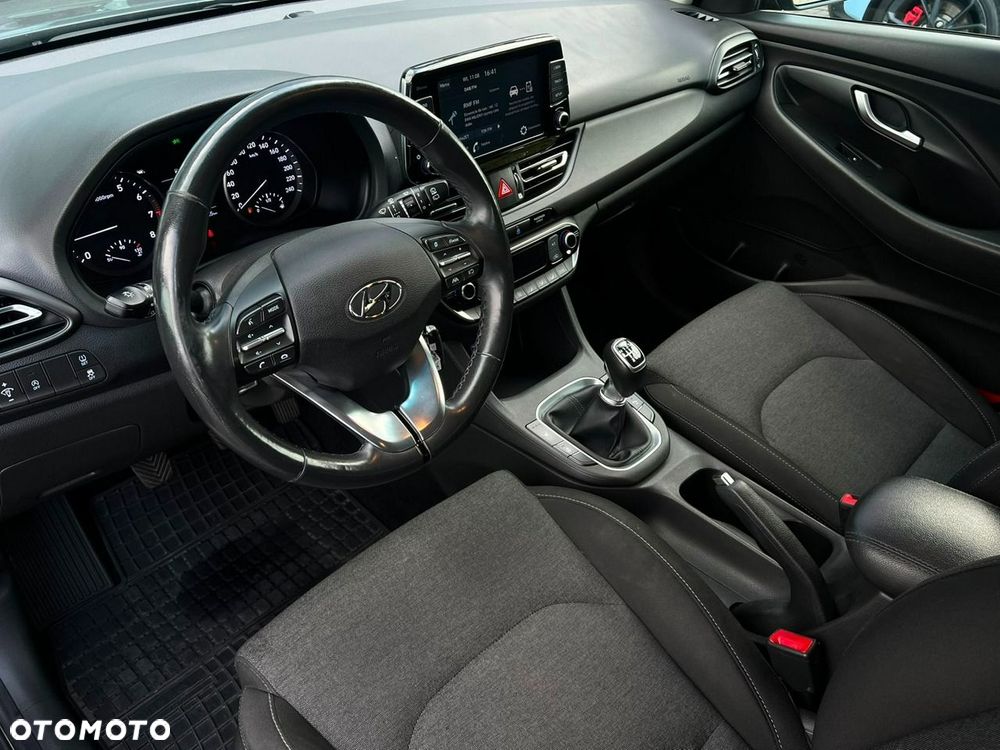 Hyundai i30 1.5 DPI Comfort - 10