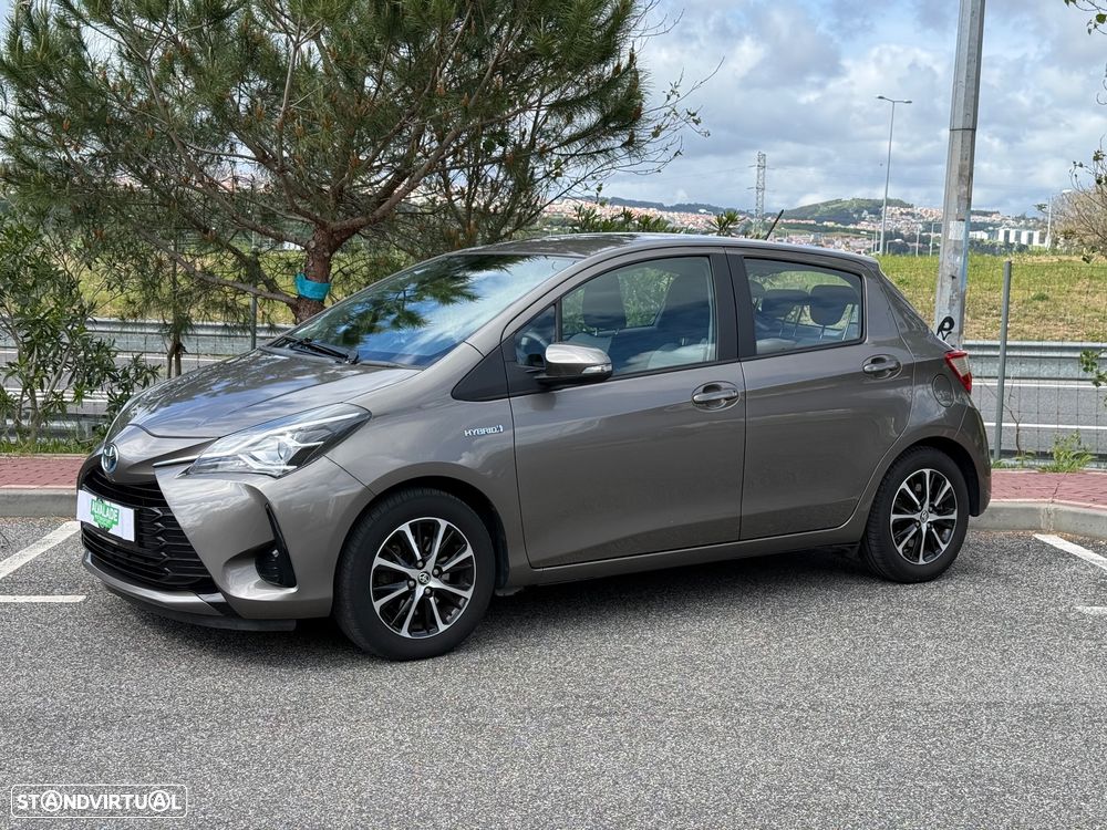 Toyota Yaris 1.5 HSD Comfort+P.Style - 1