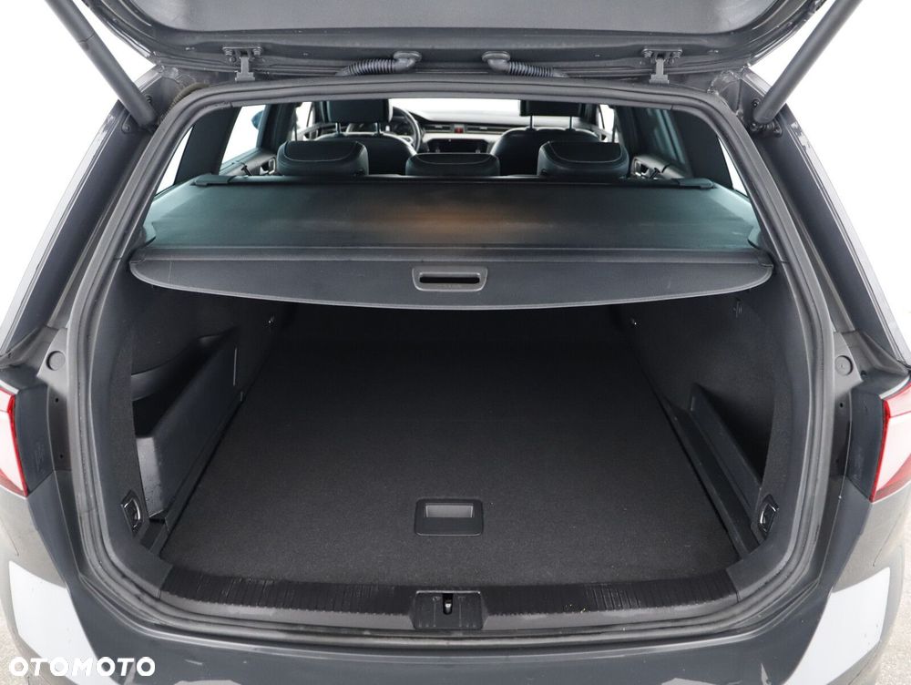 Volkswagen Passat Variant - 12