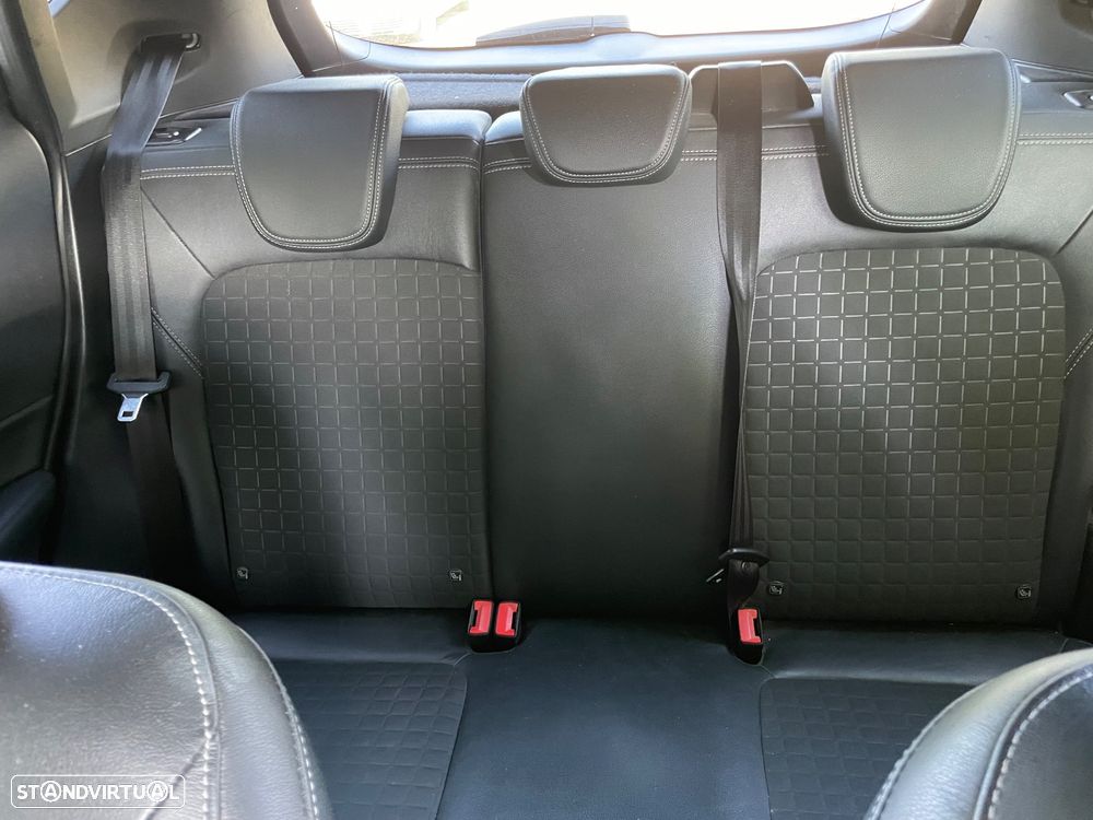 Ford Fiesta 1.0 EcoBoost Active+ - 17