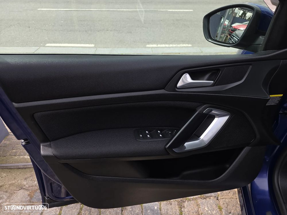 Peugeot 308 BlueHDi 130 Allure Pack - 16