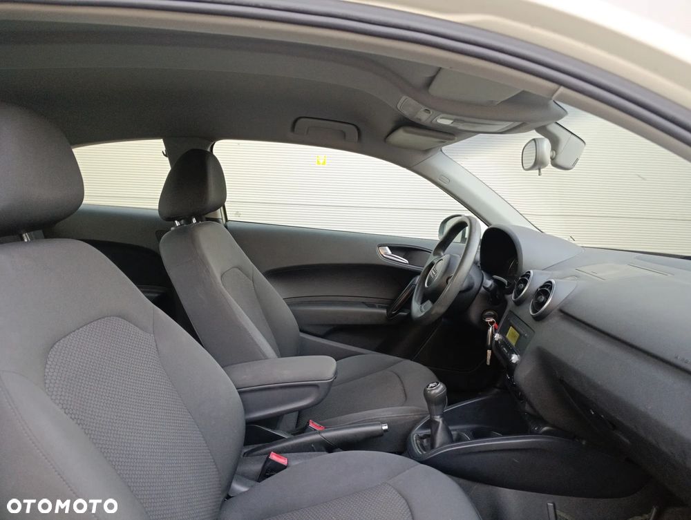 Audi A1 3-drzwiowe 1.2 TFSI Ambition - 18