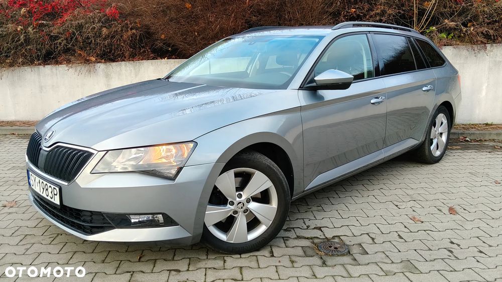 Skoda Superb 1.6 TDI DSG Ambition - 17