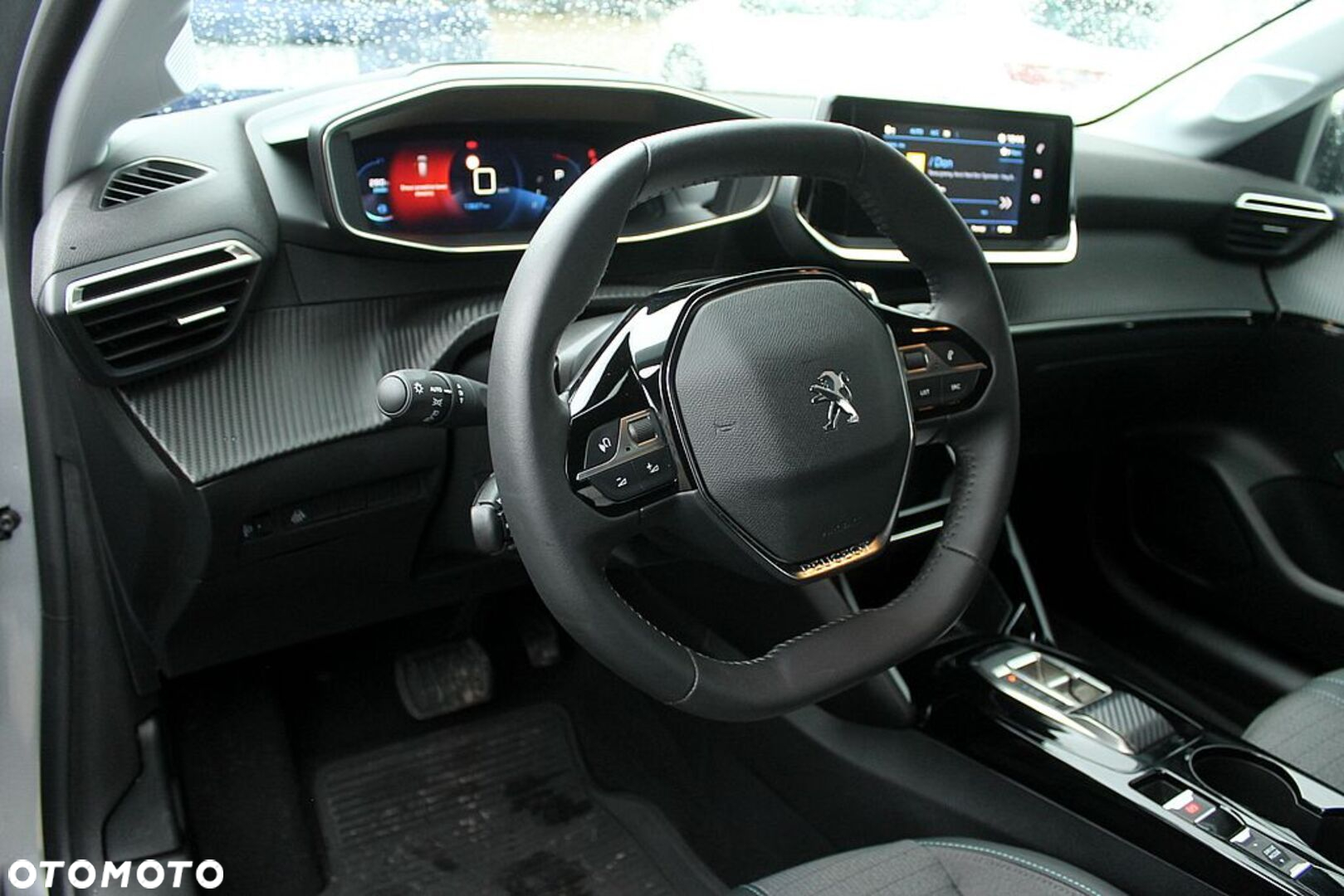 Peugeot 208 - 4