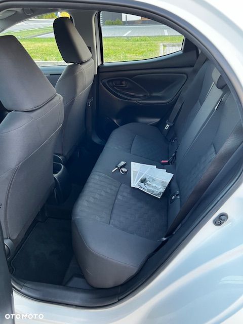 Toyota Yaris - 6