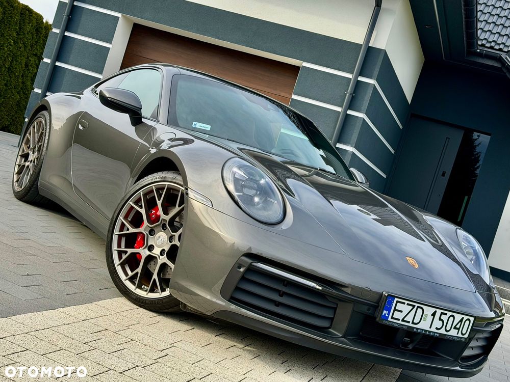 Porsche 911 Carrera 4S - 39
