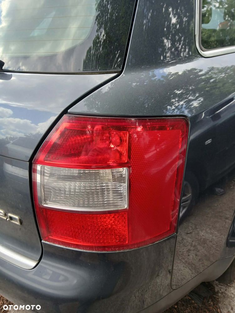 Audi A4 B6 kombi lampa tylna lewa, prawa. - 2