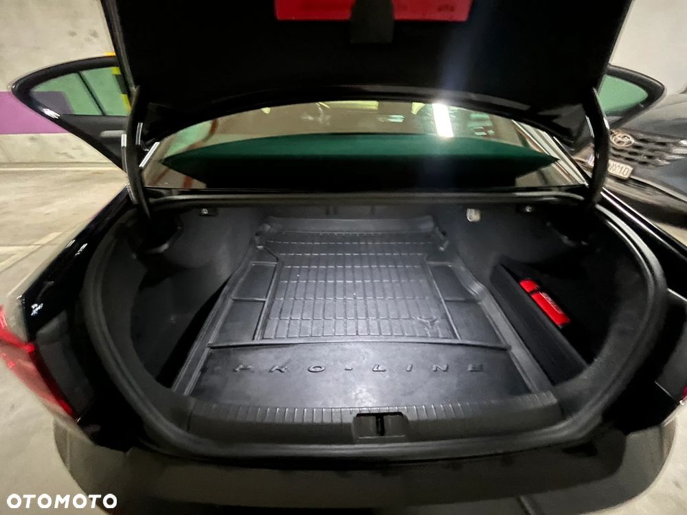 Volkswagen Passat 2.0 TSI Business DSG - 2