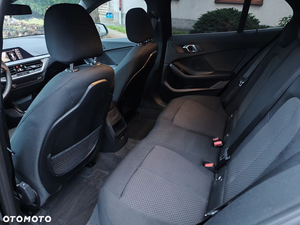 BMW Seria 1 116d Sport Line Shadow - 12