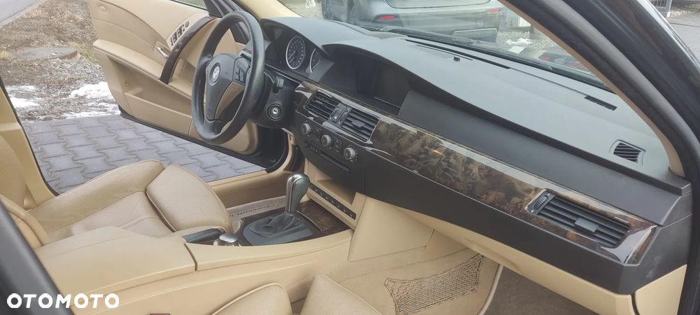BMW Seria 5 - 11