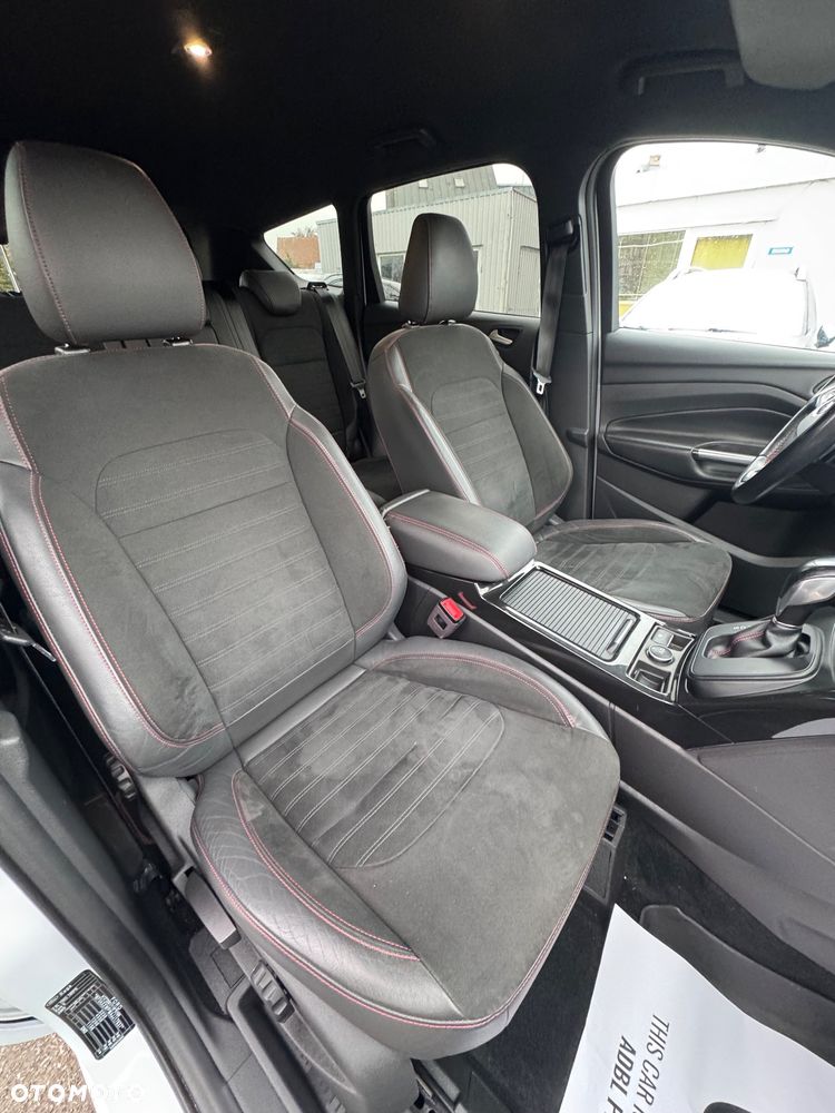 Ford Kuga 2.0 EcoBlue 4x4 ST-LINE - 23